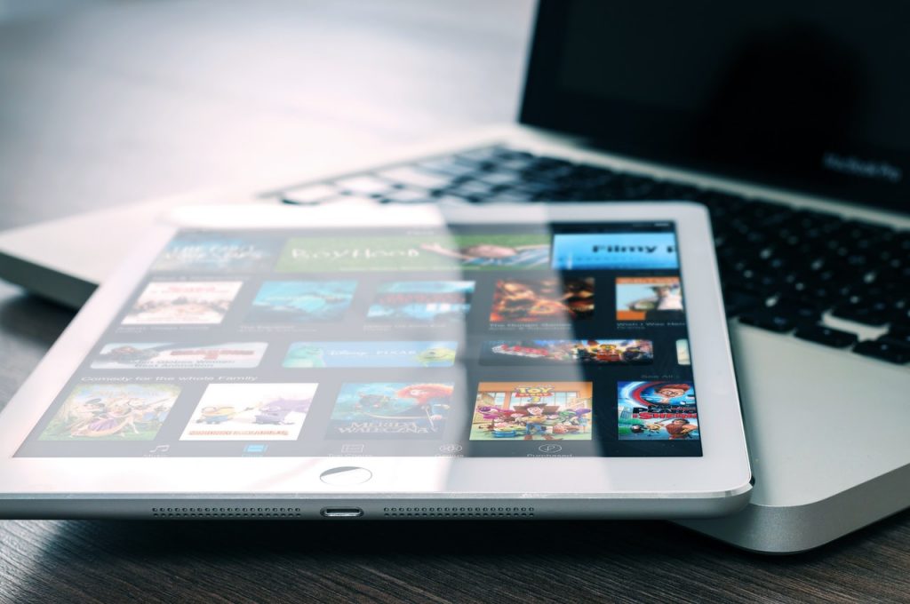 ipad on a laptop